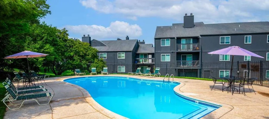 Windchase Flats & Townhomes