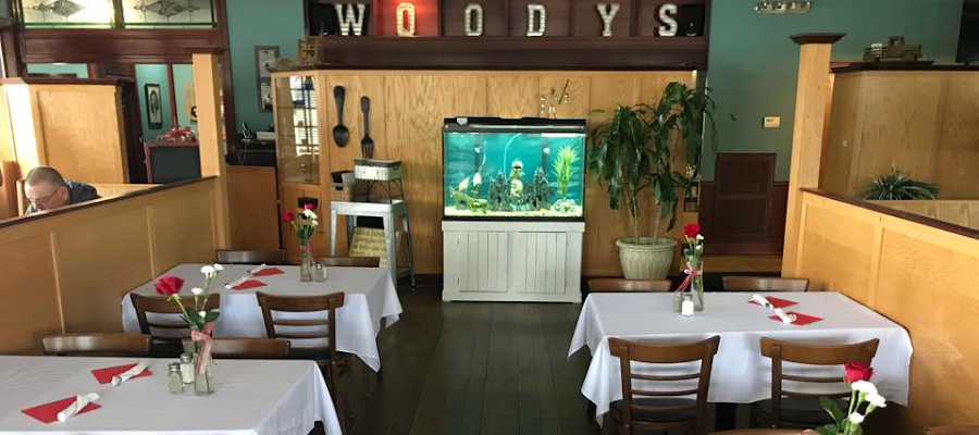 Woody's Steakhouse/Seafood & Grill