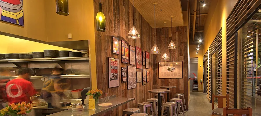 Zachary's Chicago Pizza