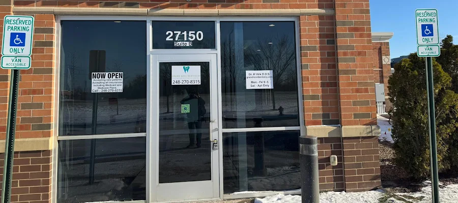 Grand Novi Dentistry | Teeth Whitening, Cosmetic Dentist, Root Canal Treatment & Gum Procedures and Cleaning in Novi